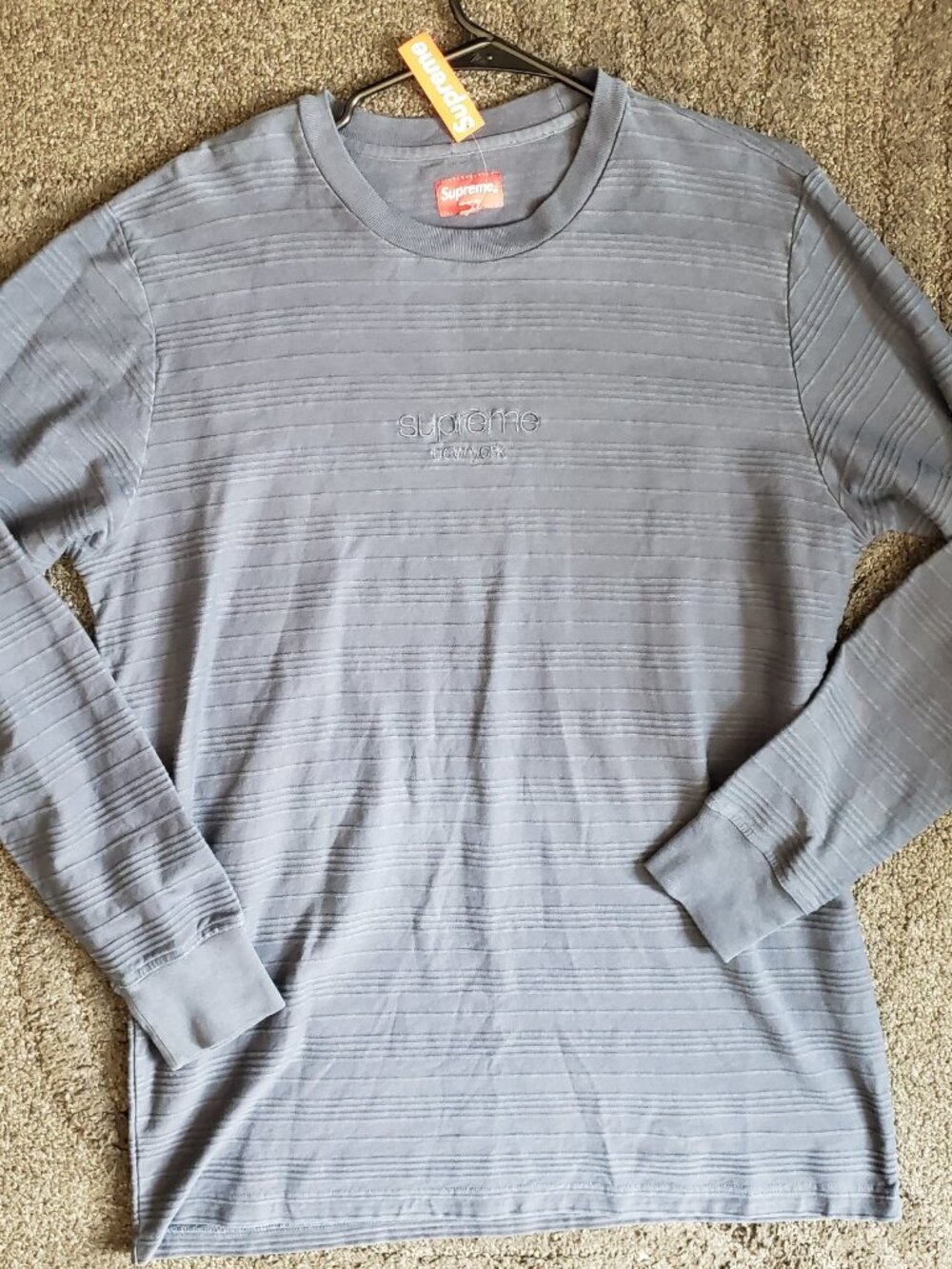 NWT Supreme FW16 Raised Stripes Long Sleeve Navy L  FW16KN46